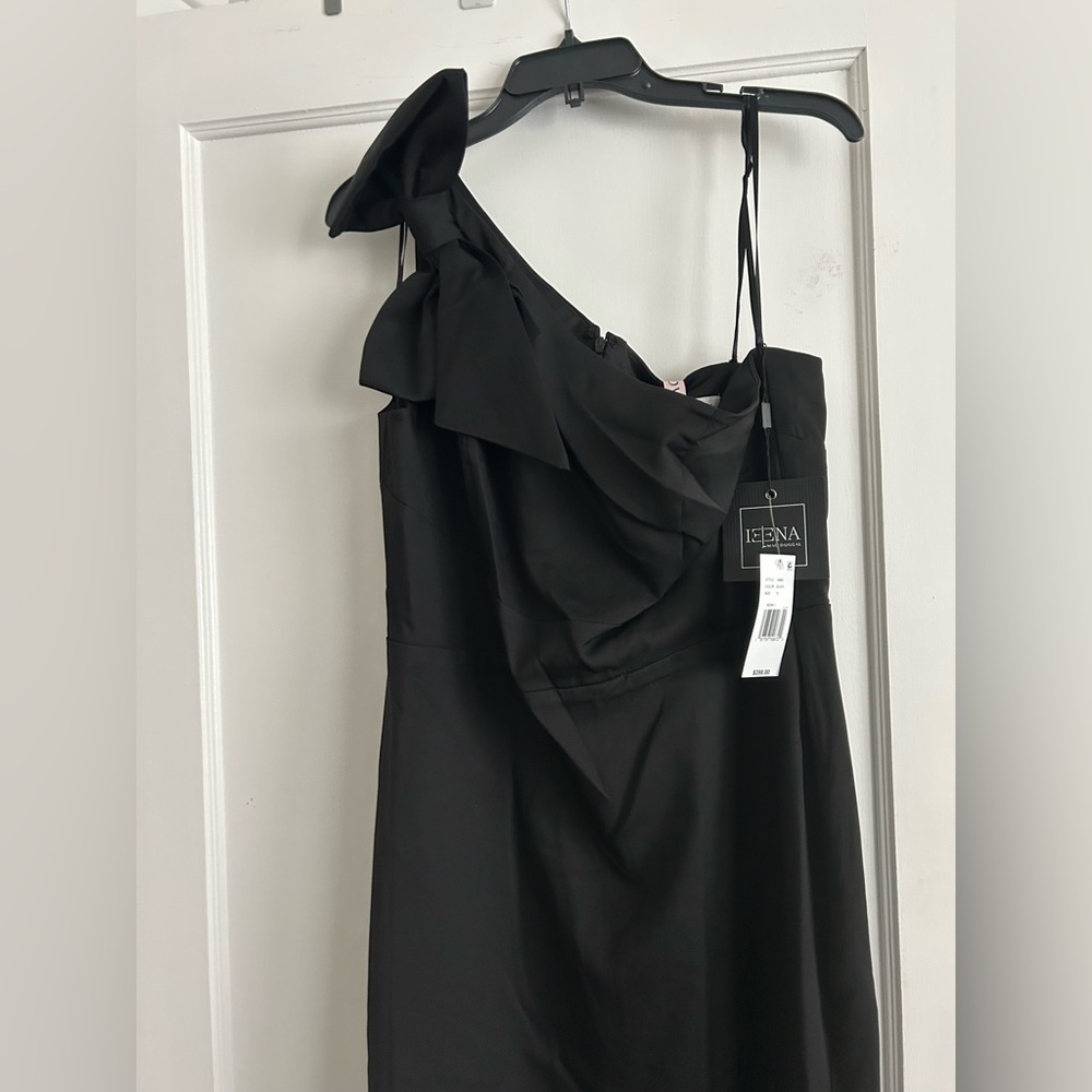 Elegant Black Sleeveless Dress - Picture 8 of 10